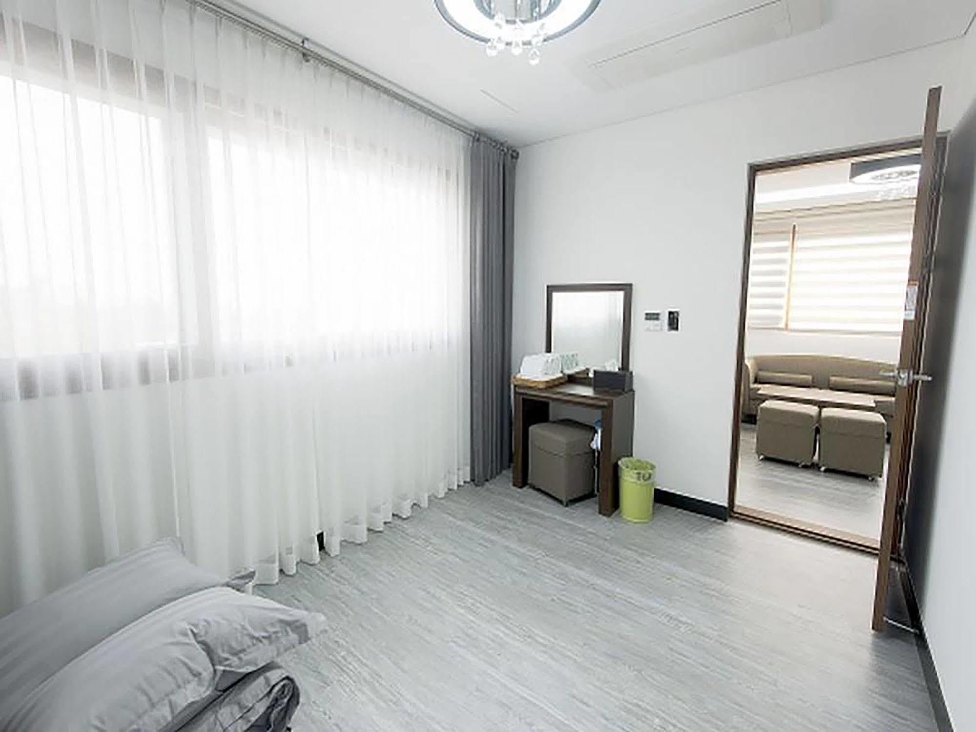 The Seri Resort Seogwipo Esterno foto